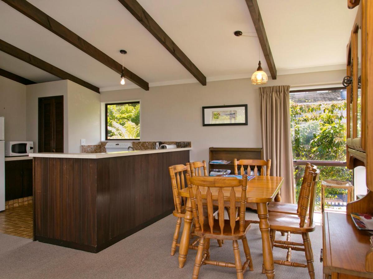אגם טאופו Acacia View At No 3 - Acacia Bay Holiday Home מראה חיצוני תמונה